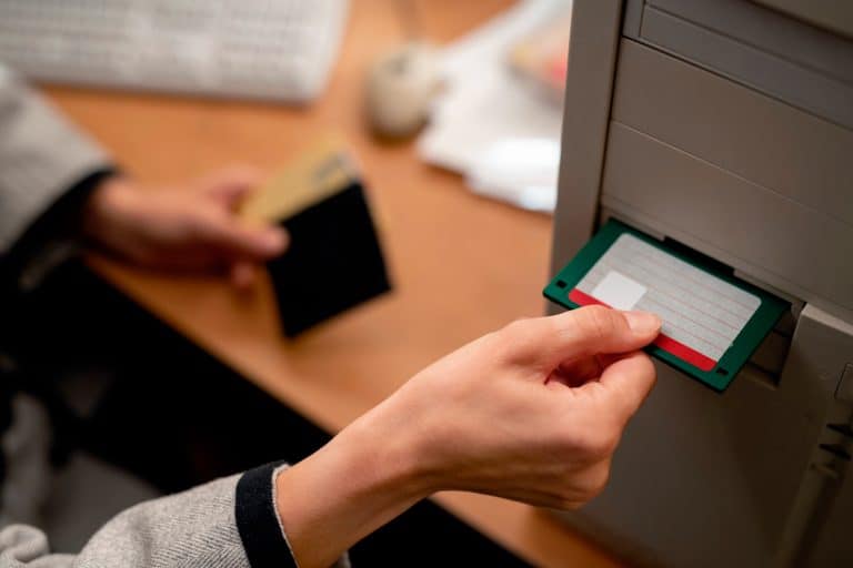 es legal pedir la fotocopia del DNI